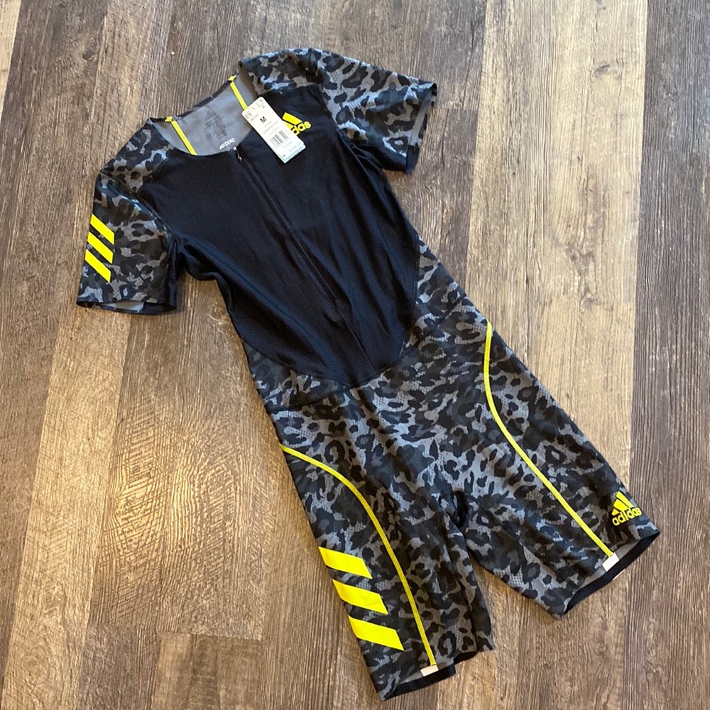Brand NEW Adidas Sprintsuit!!!